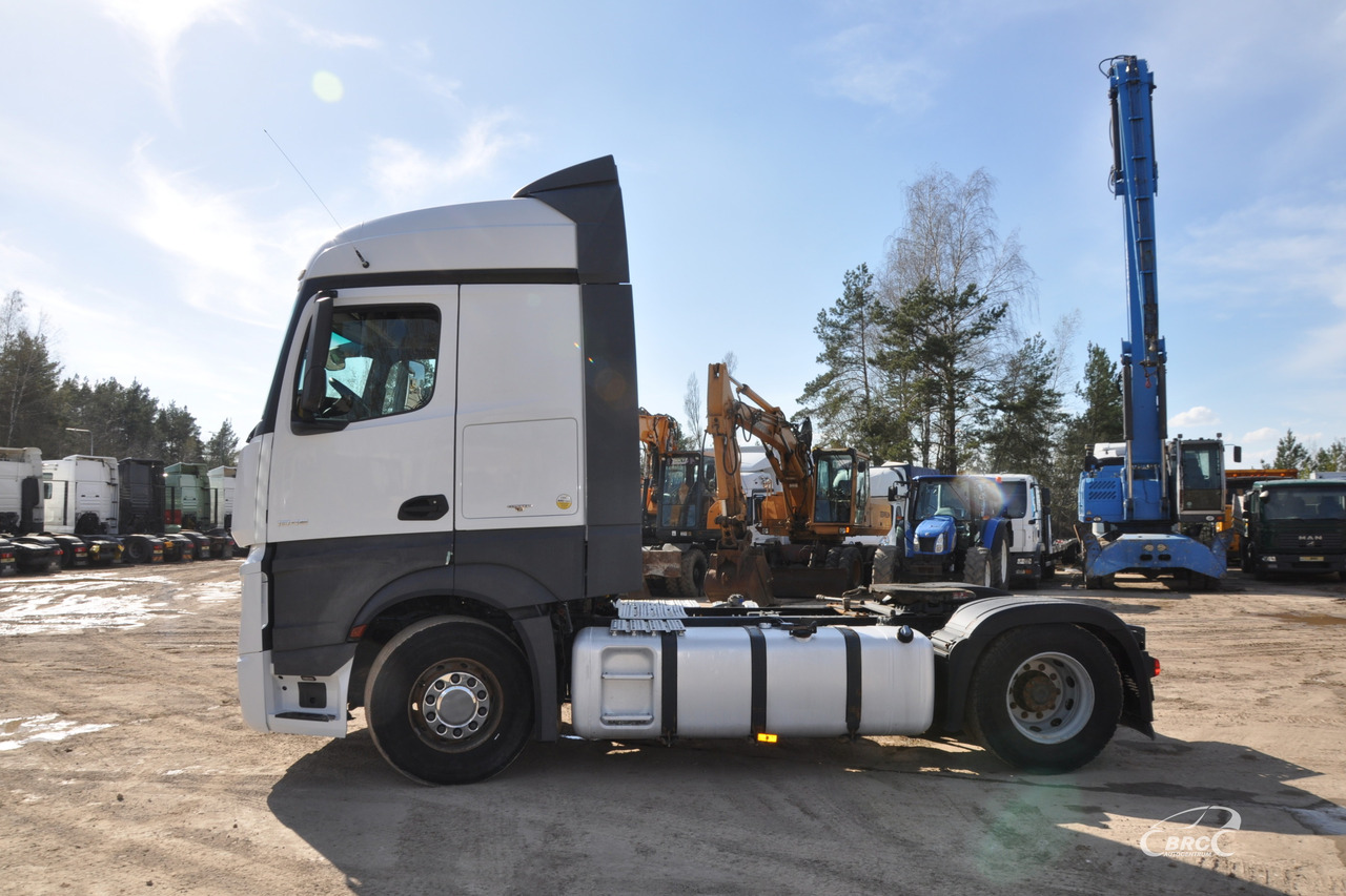Mercedes-Benz Actros - Cabeza tractora: foto 3 Mercedes-Benz Actros - Cabeza tractora: foto 3
