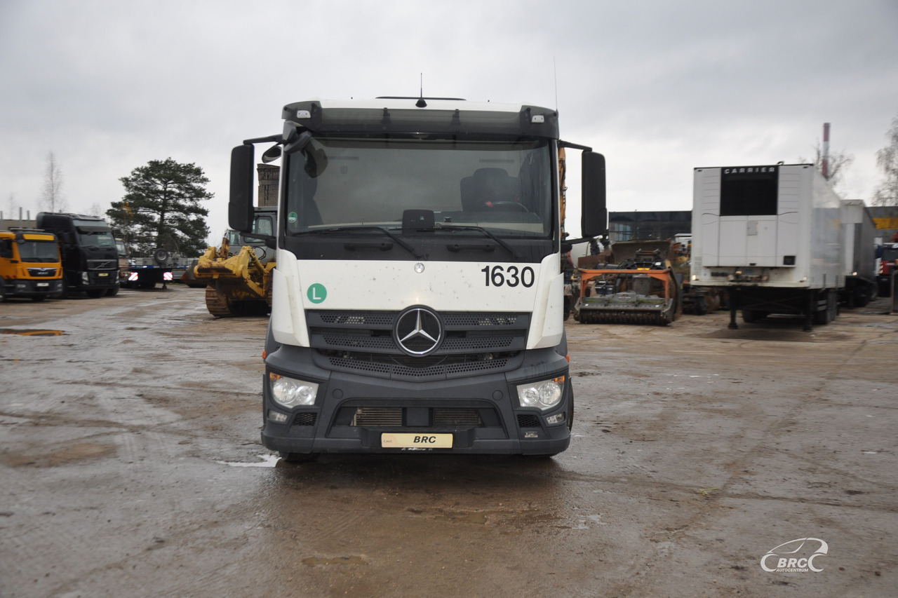 Mercedes-Benz Actros - Cabeza tractora: foto 3 Mercedes-Benz Actros - Cabeza tractora: foto 3