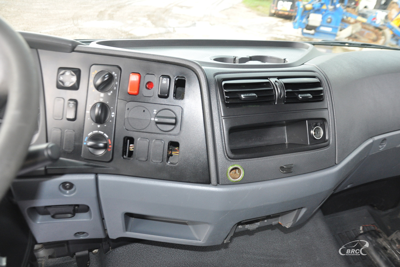 Arrendamiento de Mercedes-Benz 816 Mercedes-Benz 816: foto 14