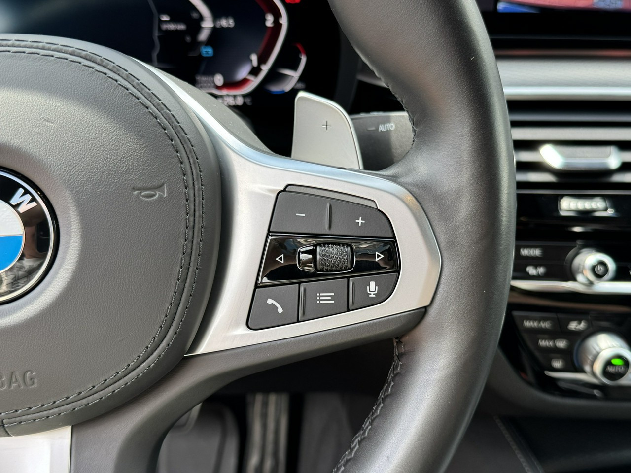 Berlina BMW 540: foto 29