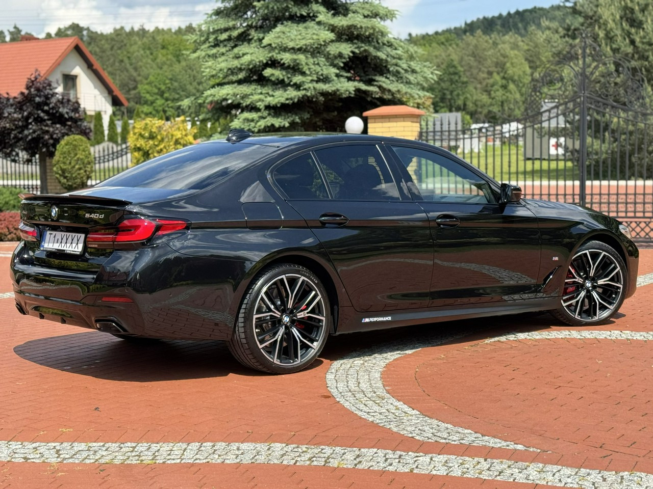 Berlina BMW 540: foto 14