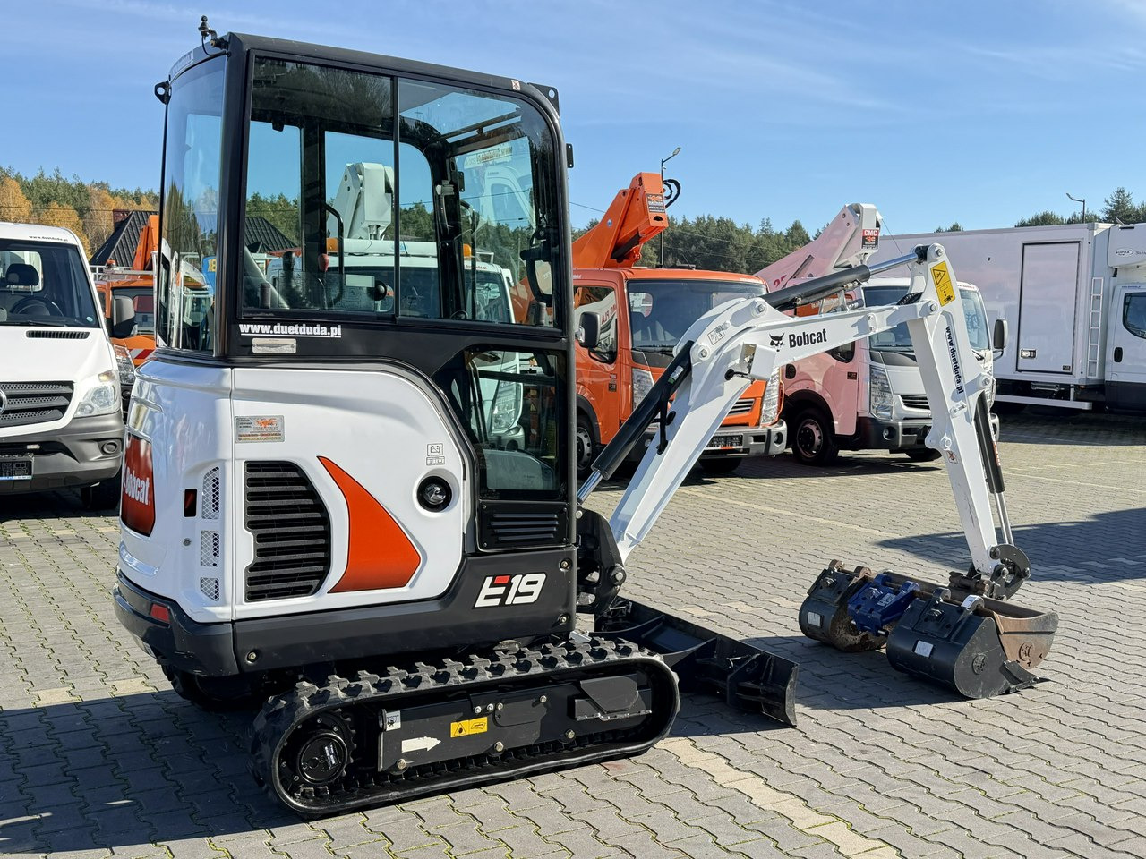 Miniexcavadora Bobcat E19 Komplet Łyżek Mało Używana Przepracowane tylko 90mth: foto 14