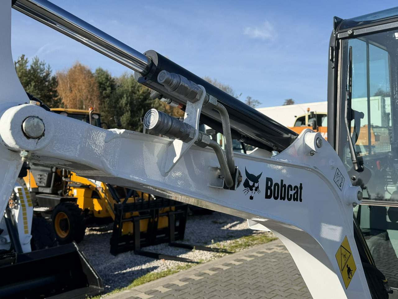Miniexcavadora Bobcat E19 Komplet Łyżek Mało Używana Przepracowane tylko 90mth: foto 13