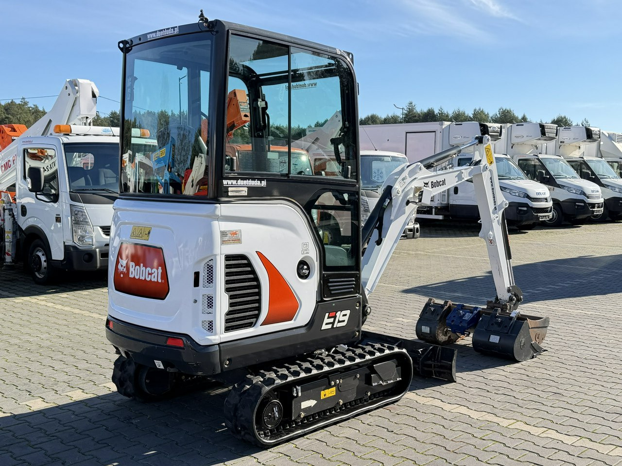 Miniexcavadora Bobcat E19 Komplet Łyżek Mało Używana Przepracowane tylko 90mth: foto 16