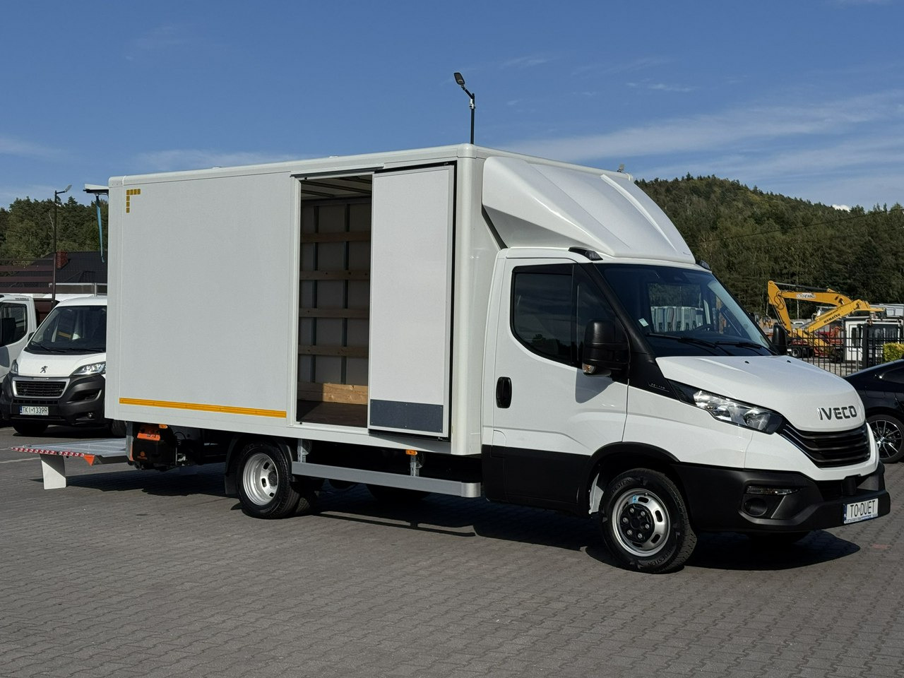 Iveco Daily 35C14 - Furgoneta caja cerrada: foto 2 Iveco Daily 35C14 - Furgoneta caja cerrada: foto 2