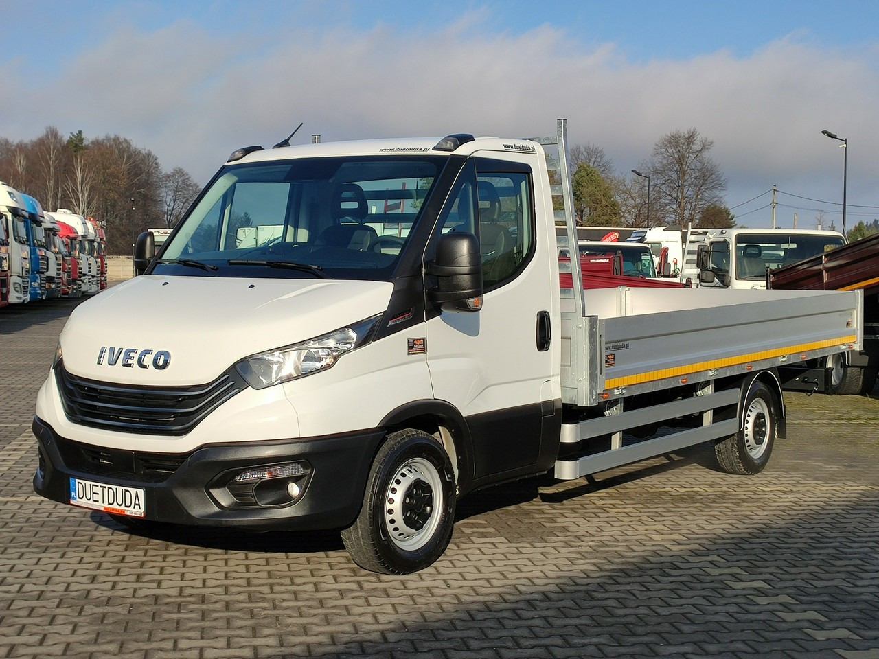 Iveco Daily 35S16 V - Furgoneta caja abierta: foto 2 Iveco Daily 35S16 V - Furgoneta caja abierta: foto 2