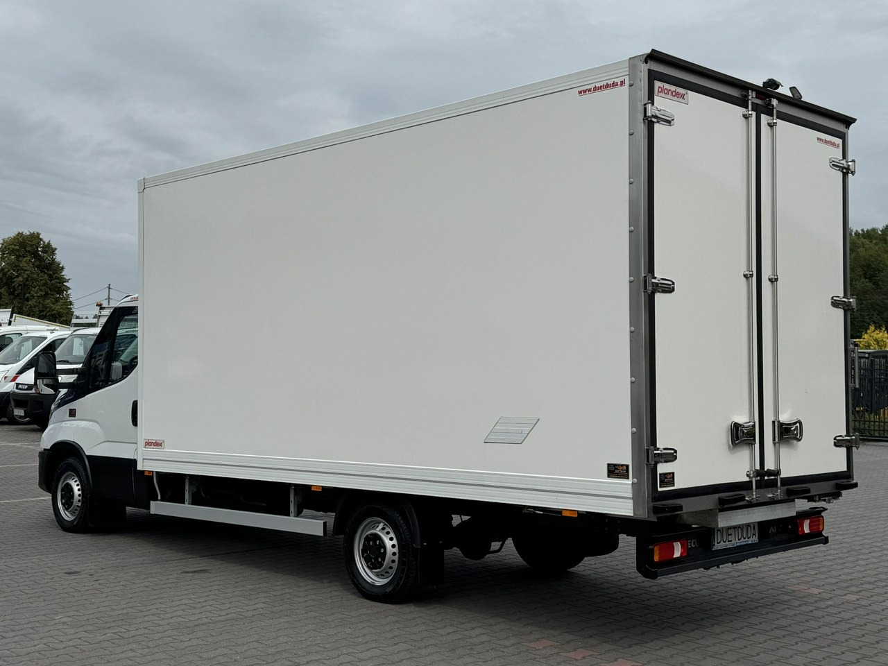 Furgoneta caja cerrada Iveco Daily 35S18 H: foto 17
