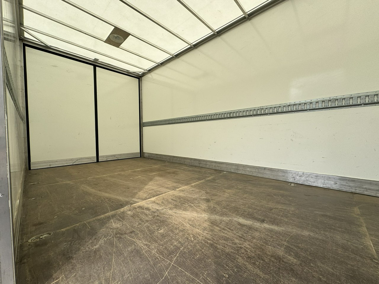 Furgoneta caja cerrada Iveco Daily 35S18 H: foto 8