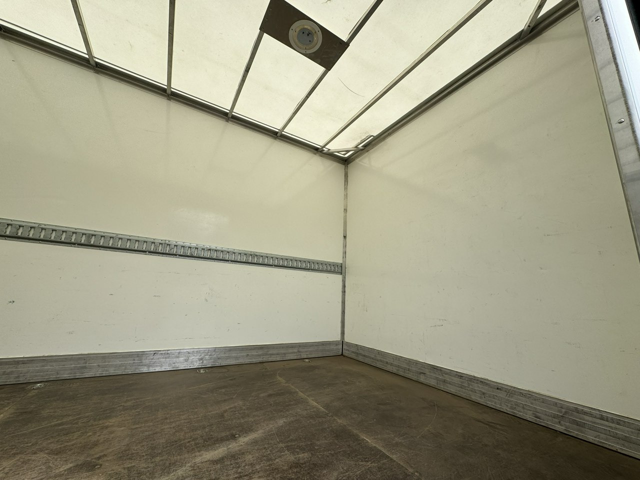 Furgoneta caja cerrada Iveco Daily 35S18 H: foto 9