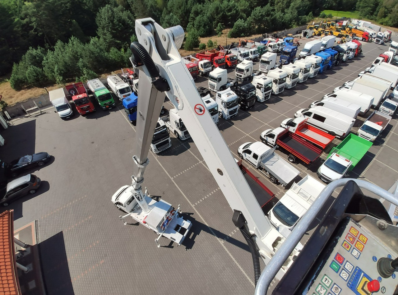 Iveco Volkswagen Crafter 4x4 Zwyżka 21m Palfinger P210BK JIP-Ogon udt - Camión con plataforma elevadora: foto 3 Iveco Volkswagen Crafter 4x4 Zwyżka 21m Palfinger P210BK JIP-Ogon udt - Camión con plataforma elevadora: foto 3