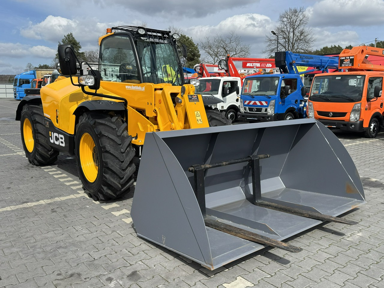 JCB 531-70 Stage V Klimatyzacja Sterowanie Joystick na GWARANCJI !!! - Manipulador telescópico: foto 4 JCB 531-70 Stage V Klimatyzacja Sterowanie Joystick na GWARANCJI !!! - Manipulador telescópico: foto 4