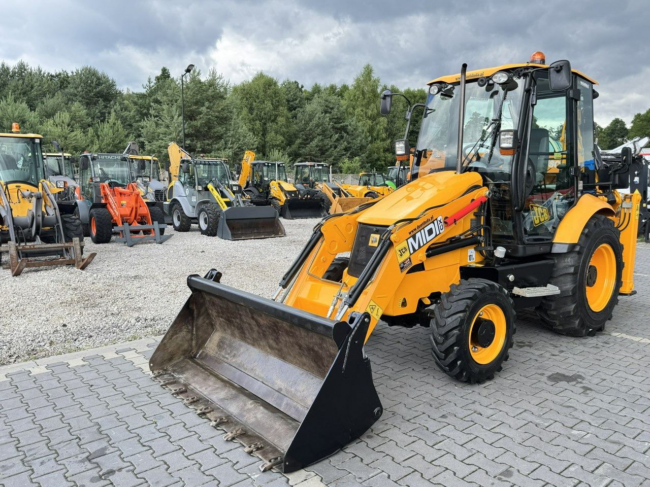 JCB MIDI CX Szybkozłącze Nowe Opony bez luzów i wycieków Super Stan - Retroexcavadora: foto 1 JCB MIDI CX Szybkozłącze Nowe Opony bez luzów i wycieków Super Stan - Retroexcavadora: foto 1