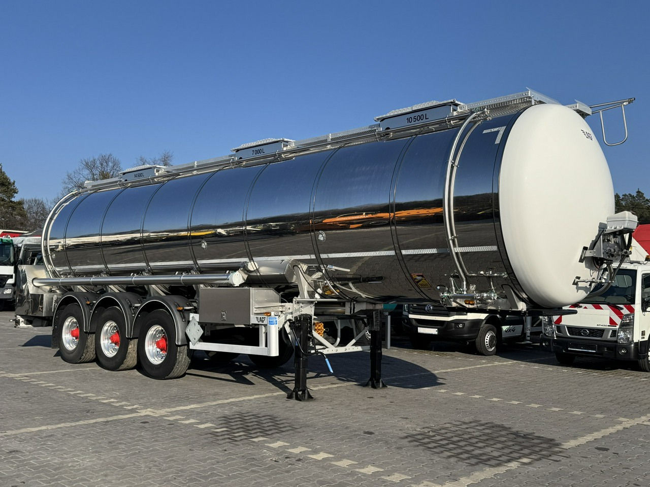 Lag Spożywcza Magyar Izolowana Webasto Pompa Elektryczna do Zrzutu - Semirremolque cisterna: foto 1 Lag Spożywcza Magyar Izolowana Webasto Pompa Elektryczna do Zrzutu - Semirremolque cisterna: foto 1