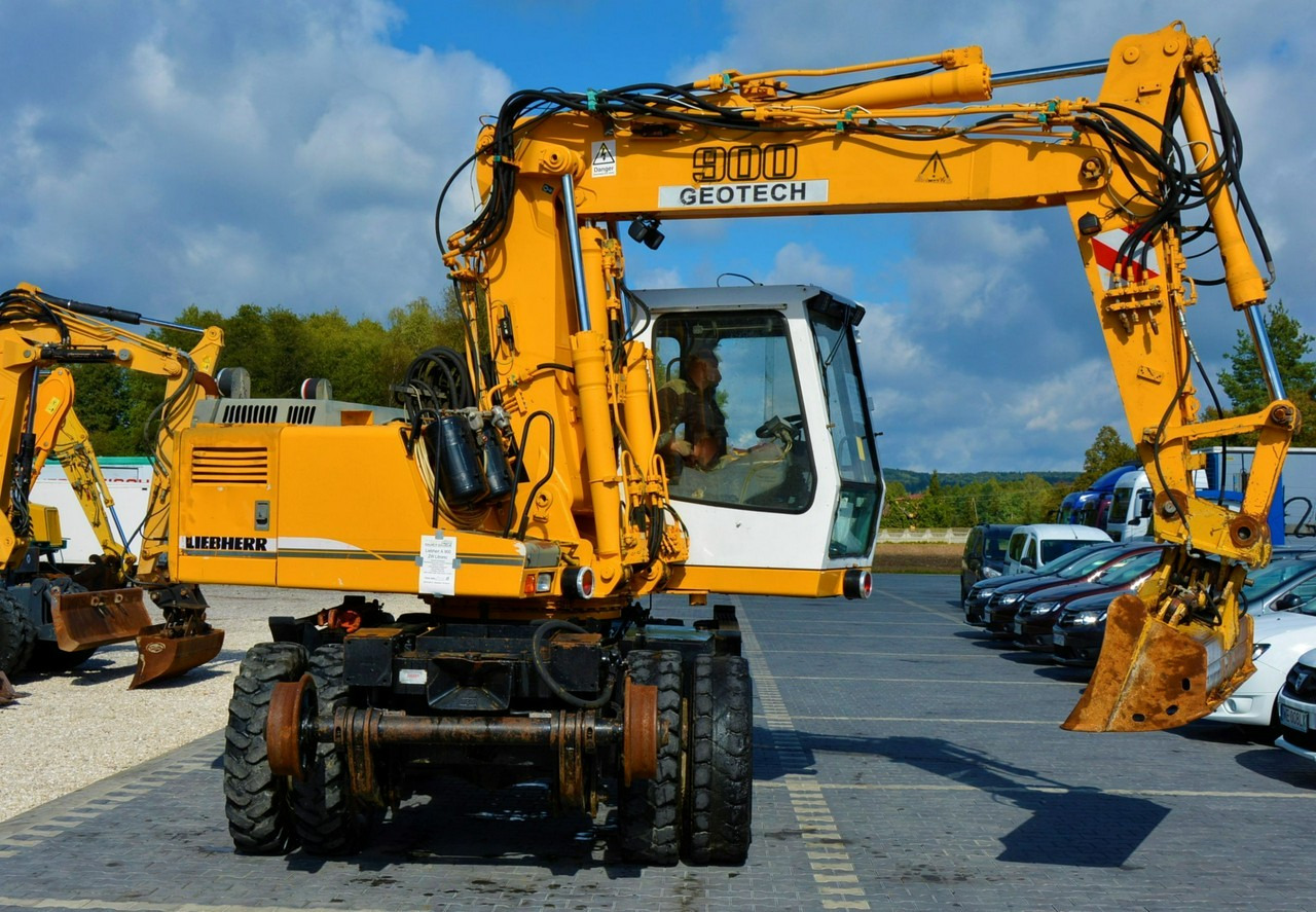 Arrendamiento de Liebherr A 900 ZW Litronic Koparka + Kolej Liebherr A 900 ZW Litronic Koparka + Kolej: foto 8