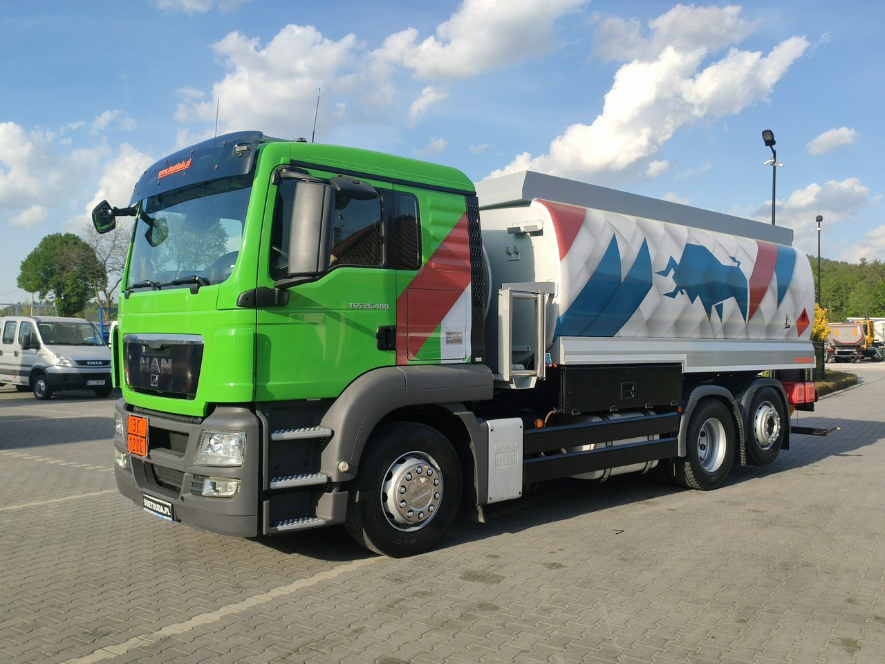 MAN TGA 26.400 Autocysterna z Dystrybucją Ważne TDT - Camión cisterna: foto 4 MAN TGA 26.400 Autocysterna z Dystrybucją Ważne TDT - Camión cisterna: foto 4