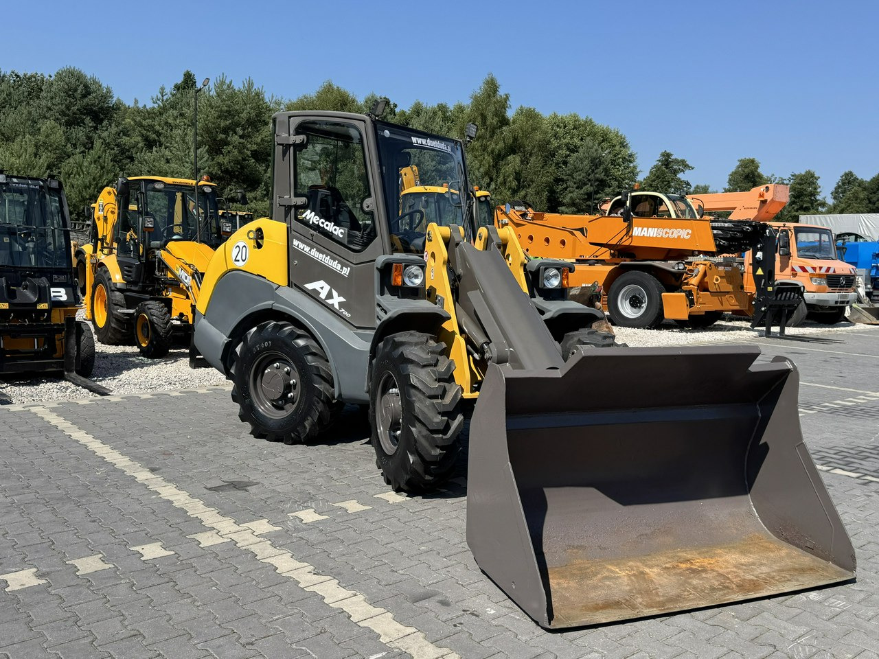 Mecalac AX 700 Szybko-Złącze Łyżka Super Stan - Cargadora de ruedas: foto 3 Mecalac AX 700 Szybko-Złącze Łyżka Super Stan - Cargadora de ruedas: foto 3