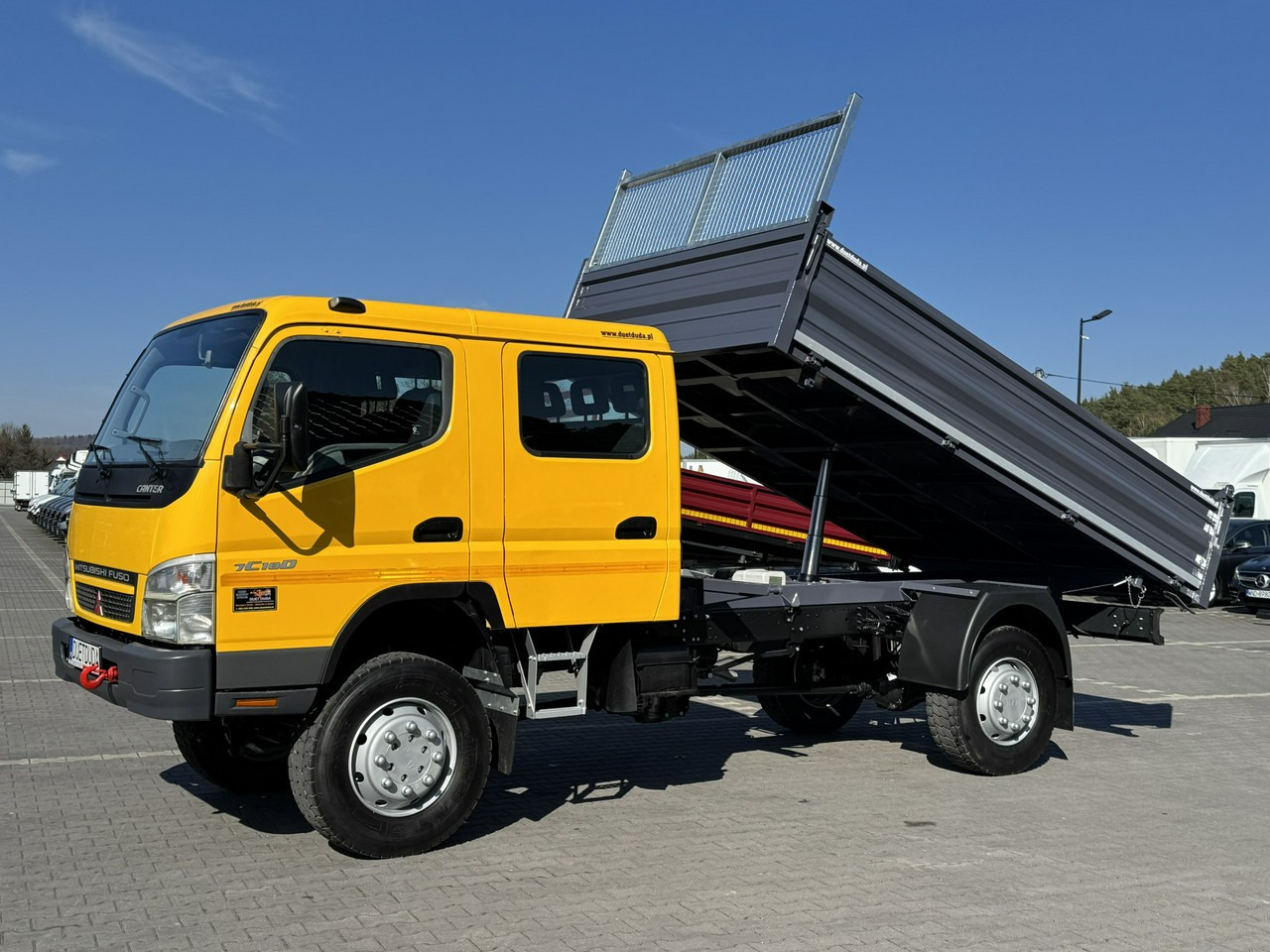 Mitsubishi Canter Fuso 4x4 17C18D 4.9/180KM Wywrotka 3-stronna - Camión volquete: foto 5 Mitsubishi Canter Fuso 4x4 17C18D 4.9/180KM Wywrotka 3-stronna - Camión volquete: foto 5