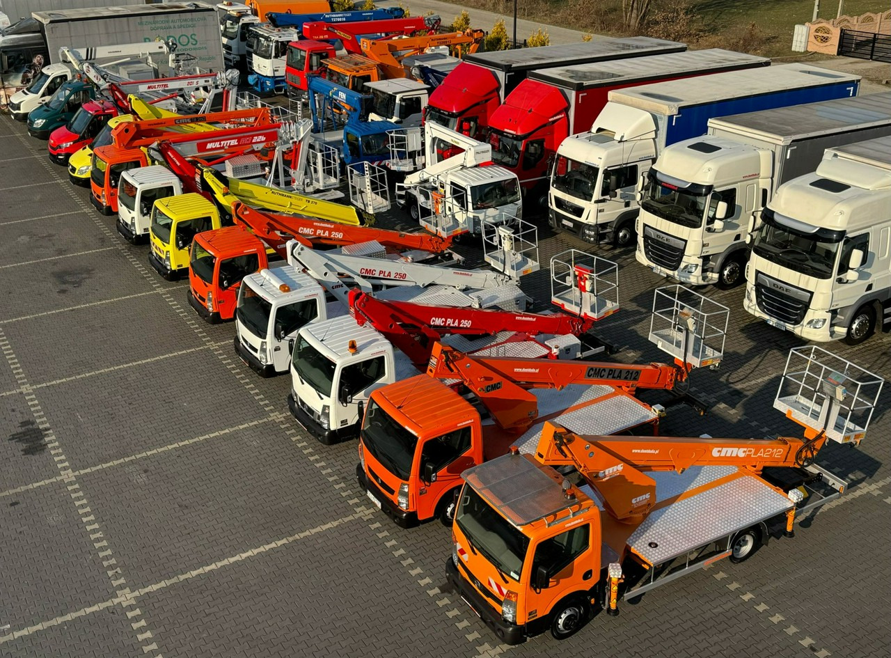 Nissan Cabstar - Camión con plataforma elevadora: foto 1 Nissan Cabstar - Camión con plataforma elevadora: foto 1