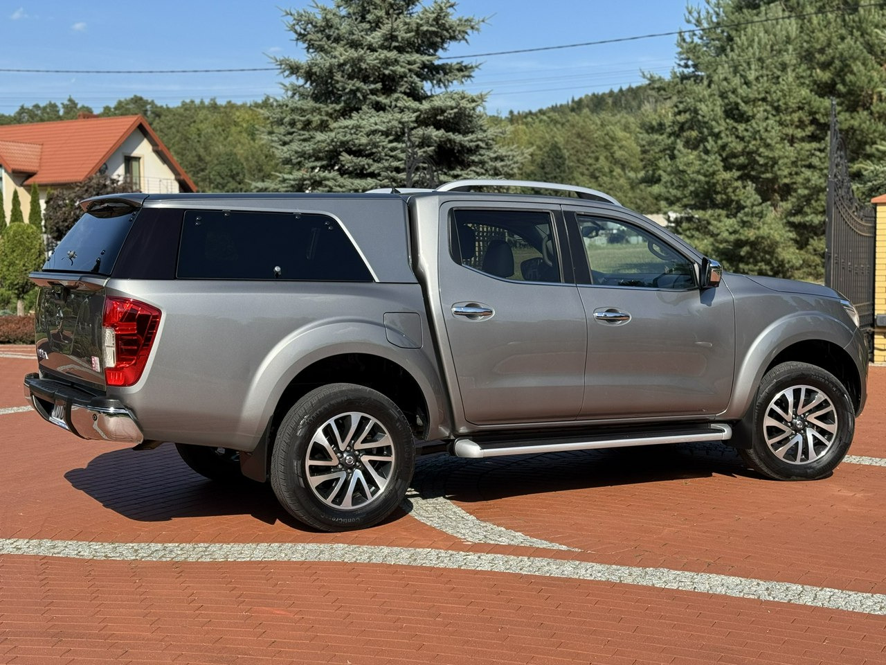 Pick-up Nissan Navara: foto 10