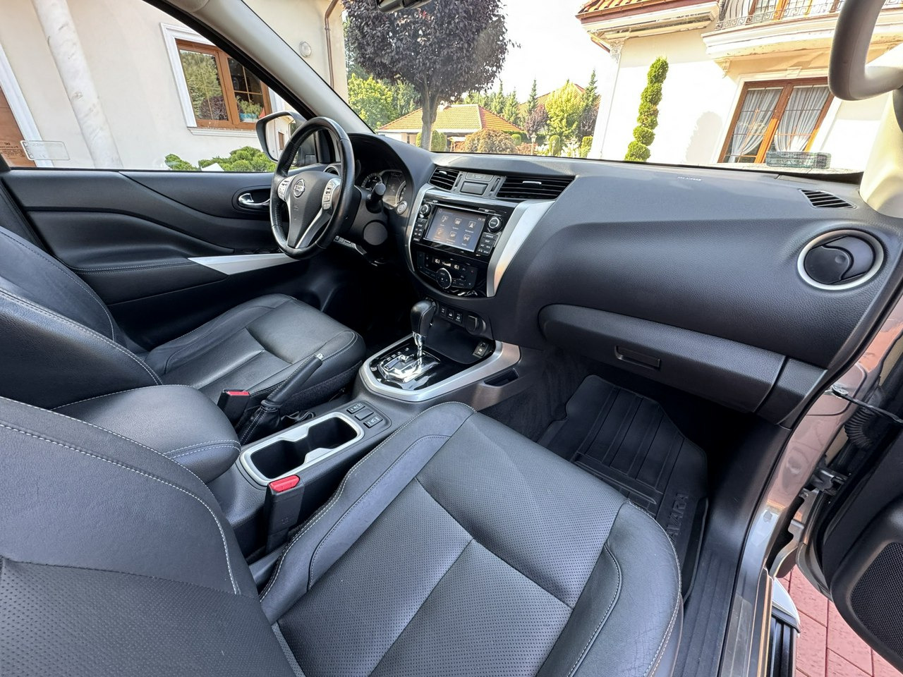 Pick-up Nissan Navara: foto 35