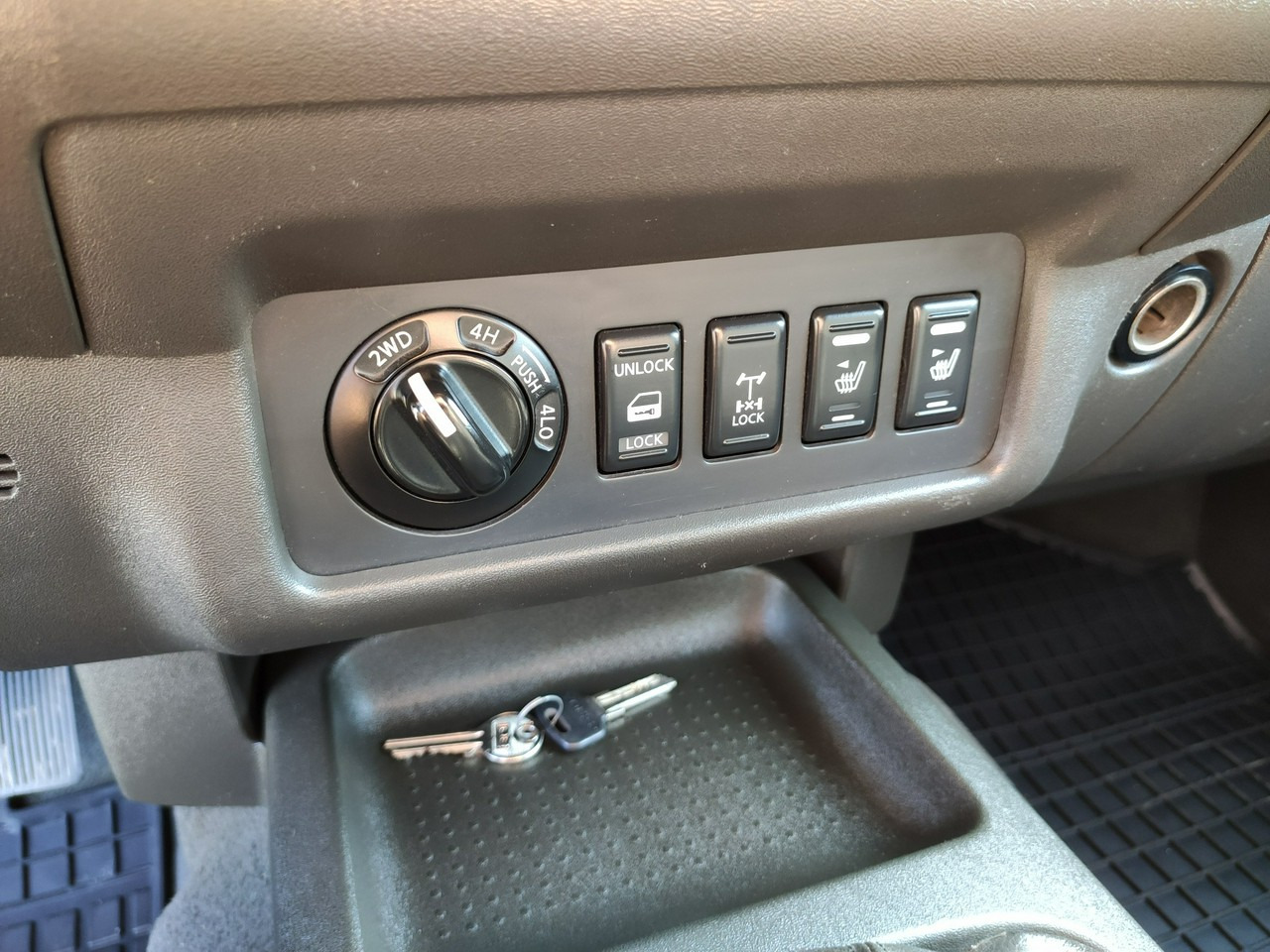 Arrendamiento de Nissan Navara Nissan Navara: foto 26