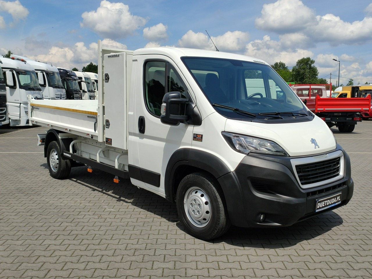 Peugeot Boxer - Furgoneta basculante: foto 4 Peugeot Boxer - Furgoneta basculante: foto 4