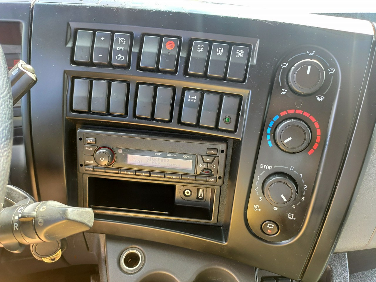 Camión lona Renault D12.240 E6 Firana Tył Drzwi Dach Zsuwany Długa 830cm: foto 29 Camión lona Renault D12.240 E6 Firana Tył Drzwi Dach Zsuwany Długa 830cm: foto 29