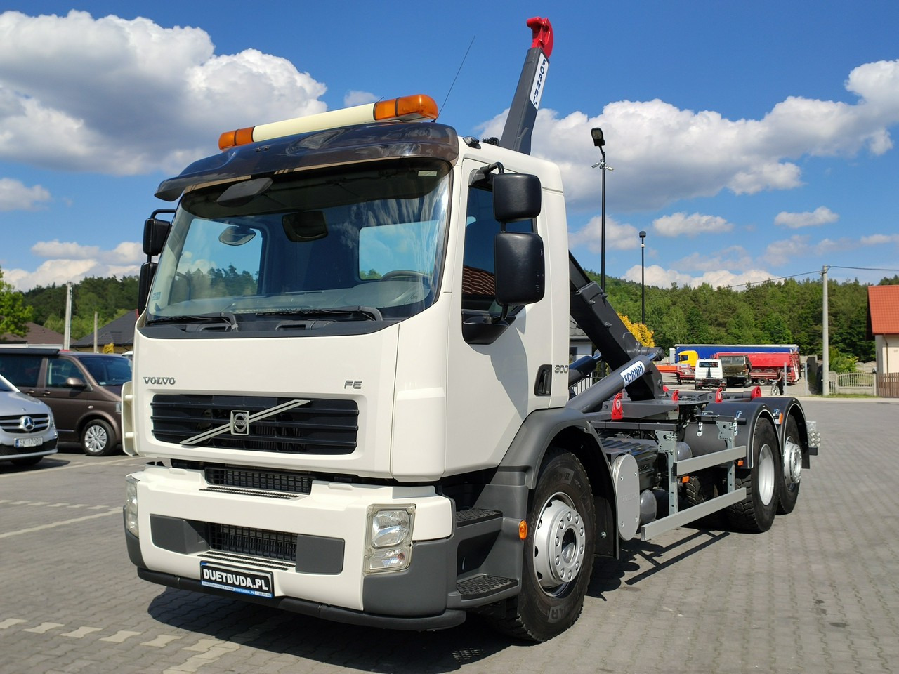 Volvo FE 26.300 Hakowiec Napęd 6x2 Oś Skrętna - Camión multibasculante: foto 4 Volvo FE 26.300 Hakowiec Napęd 6x2 Oś Skrętna - Camión multibasculante: foto 4