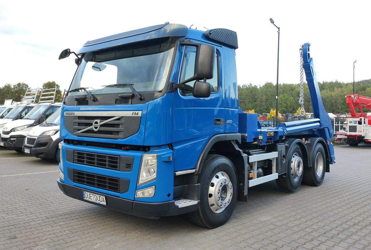 Volvo FM 410 E5 Bramowiec Hakowiec 6x2 Oś Skrętna / Podnoszona Automat - Camión portacontenedor de cadenas: foto 3 Volvo FM 410 E5 Bramowiec Hakowiec 6x2 Oś Skrętna / Podnoszona Automat - Camión portacontenedor de cadenas: foto 3