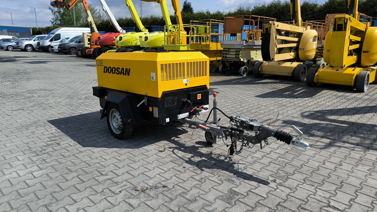 DOOSAN 731E - Compresor de aire: foto 1 DOOSAN 731E - Compresor de aire: foto 1