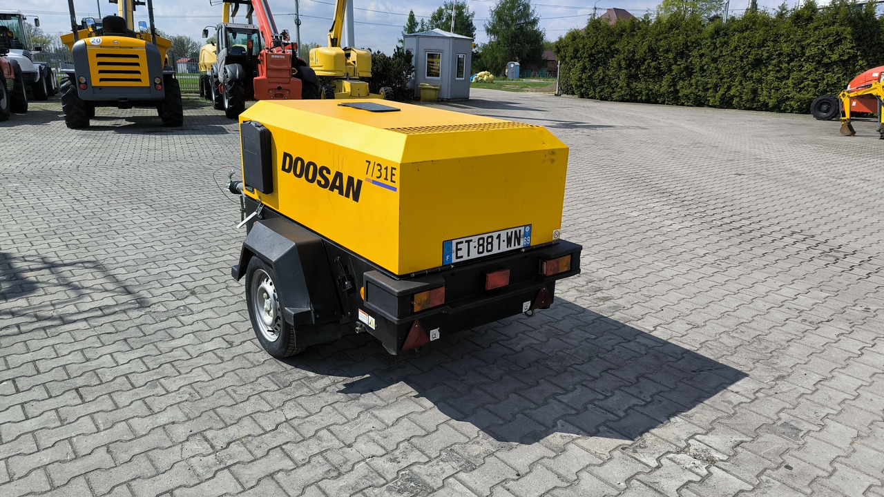 DOOSAN 731E - Compresor de aire: foto 4 DOOSAN 731E - Compresor de aire: foto 4