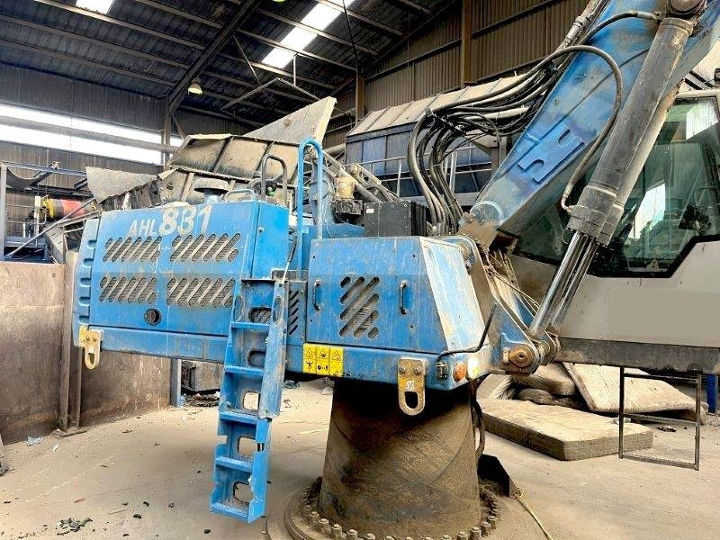 Fuchs AHL 831 D - Manipulador de materiales: foto 3 Fuchs AHL 831 D - Manipulador de materiales: foto 3