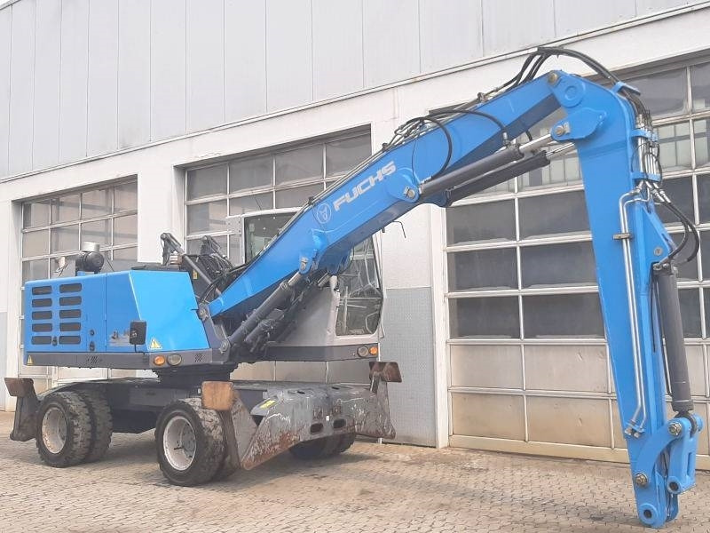 Fuchs MHL 320 F - Manipulador de materiales: foto 4 Fuchs MHL 320 F - Manipulador de materiales: foto 4