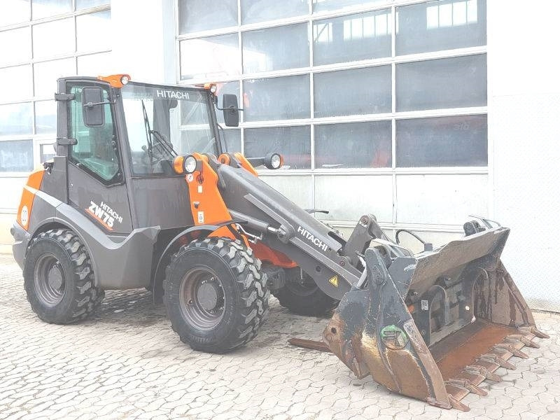 Hitachi ZW 75-6 - Minicargadora: foto 4 Hitachi ZW 75-6 - Minicargadora: foto 4
