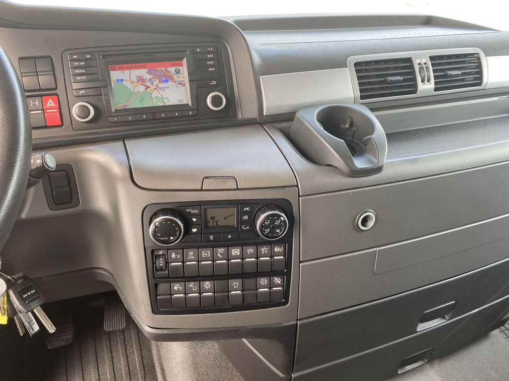 Cabeza tractora MAN TGX 18.440 4x2 LLS-U Lowliner: foto 17 Cabeza tractora MAN TGX 18.440 4x2 LLS-U Lowliner: foto 17