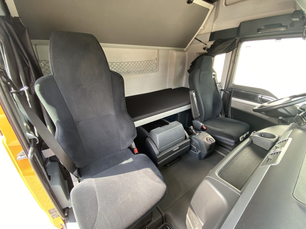 Cabeza tractora MAN TGX 18.440 4x2 LLS-U Lowliner: foto 12 Cabeza tractora MAN TGX 18.440 4x2 LLS-U Lowliner: foto 12