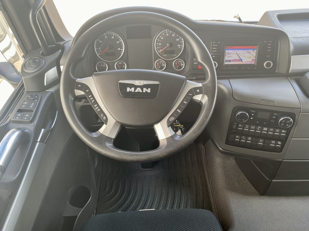 Cabeza tractora MAN TGX 18.440 4x2 LLS-U Lowliner: foto 14 Cabeza tractora MAN TGX 18.440 4x2 LLS-U Lowliner: foto 14
