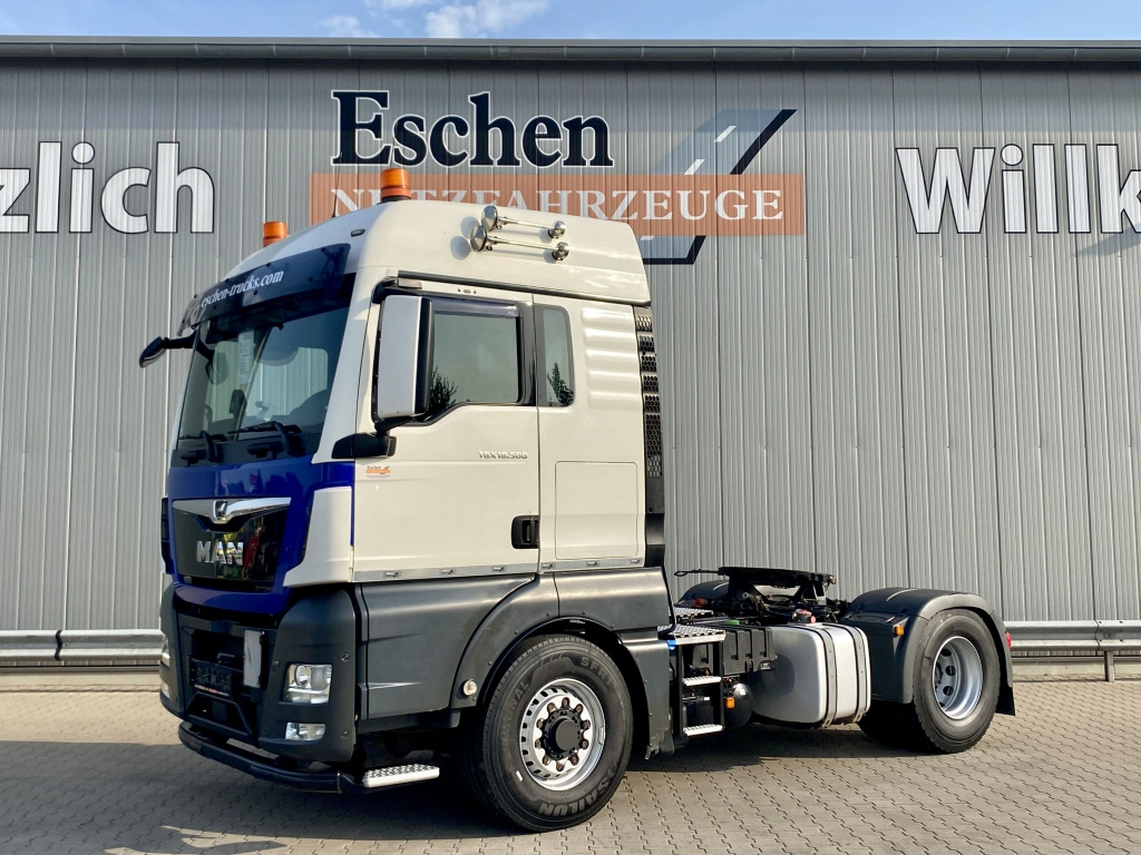 MAN TGX 18.500 4x4 H BLS - Cabeza tractora: foto 1 MAN TGX 18.500 4x4 H BLS - Cabeza tractora: foto 1