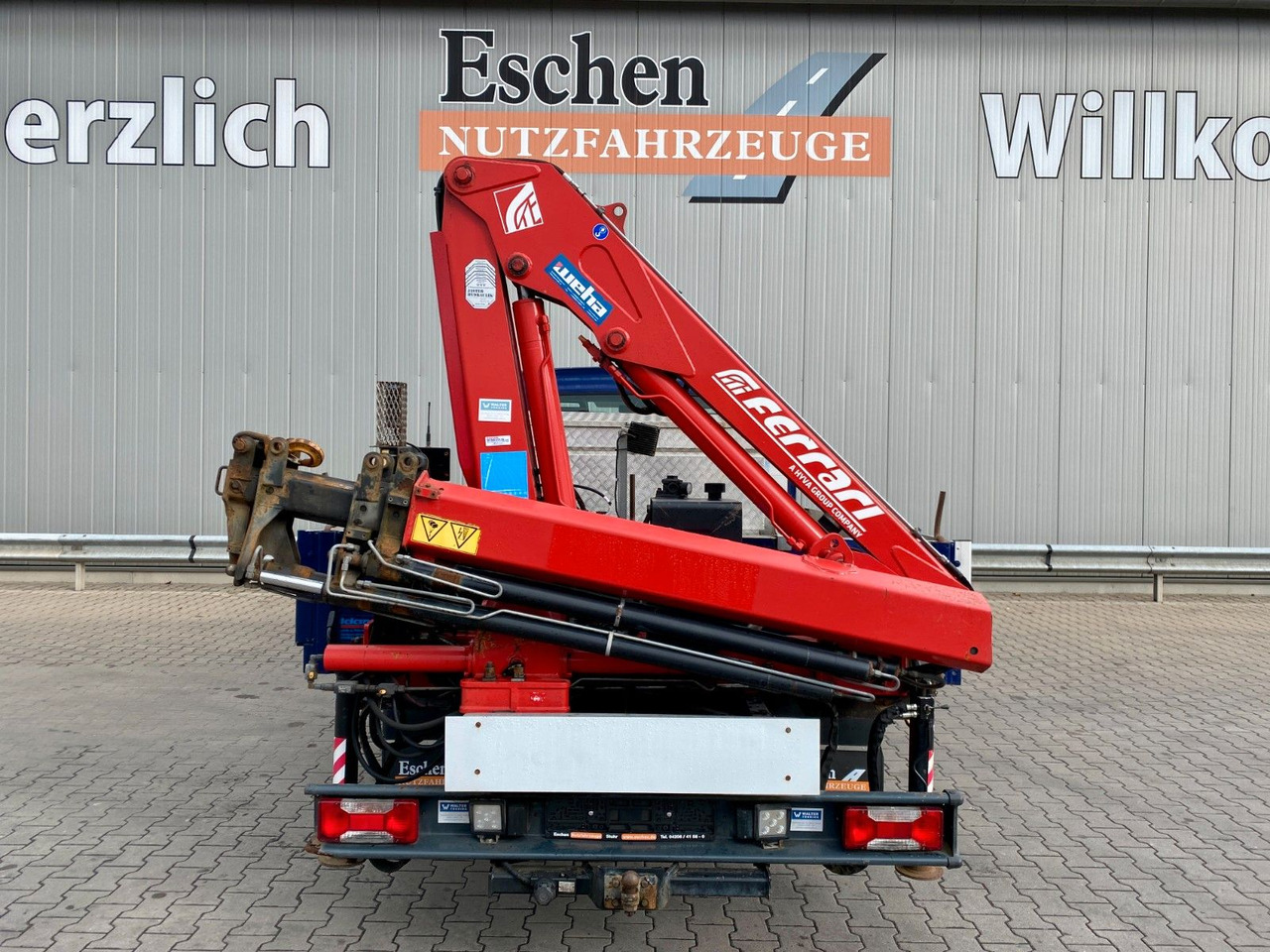 Iveco 65 C18 | Ferrari F541R A4 Kran*FUNK*3x Sitze*AHK Iveco 65 C18 | Ferrari F541R A4 Kran*FUNK*3x Sitze*AHK - Furgoneta caja abierta: foto 5 Iveco 65 C18 | Ferrari F541R A4 Kran*FUNK*3x Sitze*AHK Iveco 65 C18 | Ferrari F541R A4 Kran*FUNK*3x Sitze*AHK - Furgoneta caja abierta: foto 5