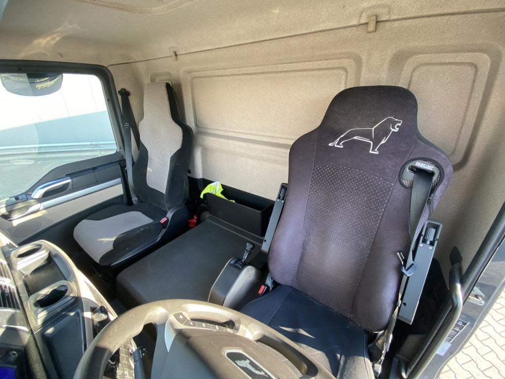 MAN TGL 12.220 4x2 BL / Dautel LBW - Camión caja cerrada: foto 3 MAN TGL 12.220 4x2 BL / Dautel LBW - Camión caja cerrada: foto 3