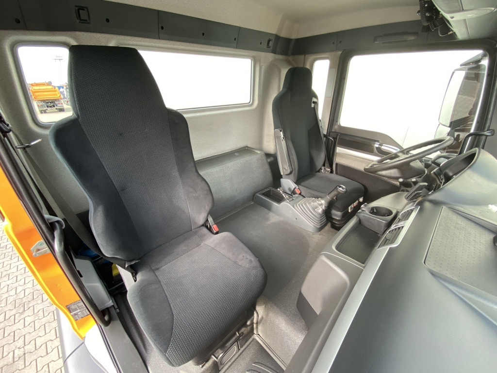 Camión multibasculante MAN TGS 26.400 6x4 H-4 BL: foto 17 Camión multibasculante MAN TGS 26.400 6x4 H-4 BL: foto 17