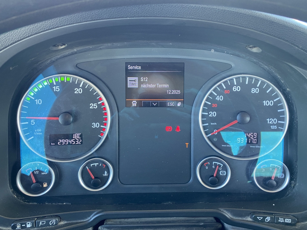 MAN TGS 26.430 6x2/4 BL - Camión portacontenedor de cadenas: foto 5 MAN TGS 26.430 6x2/4 BL - Camión portacontenedor de cadenas: foto 5