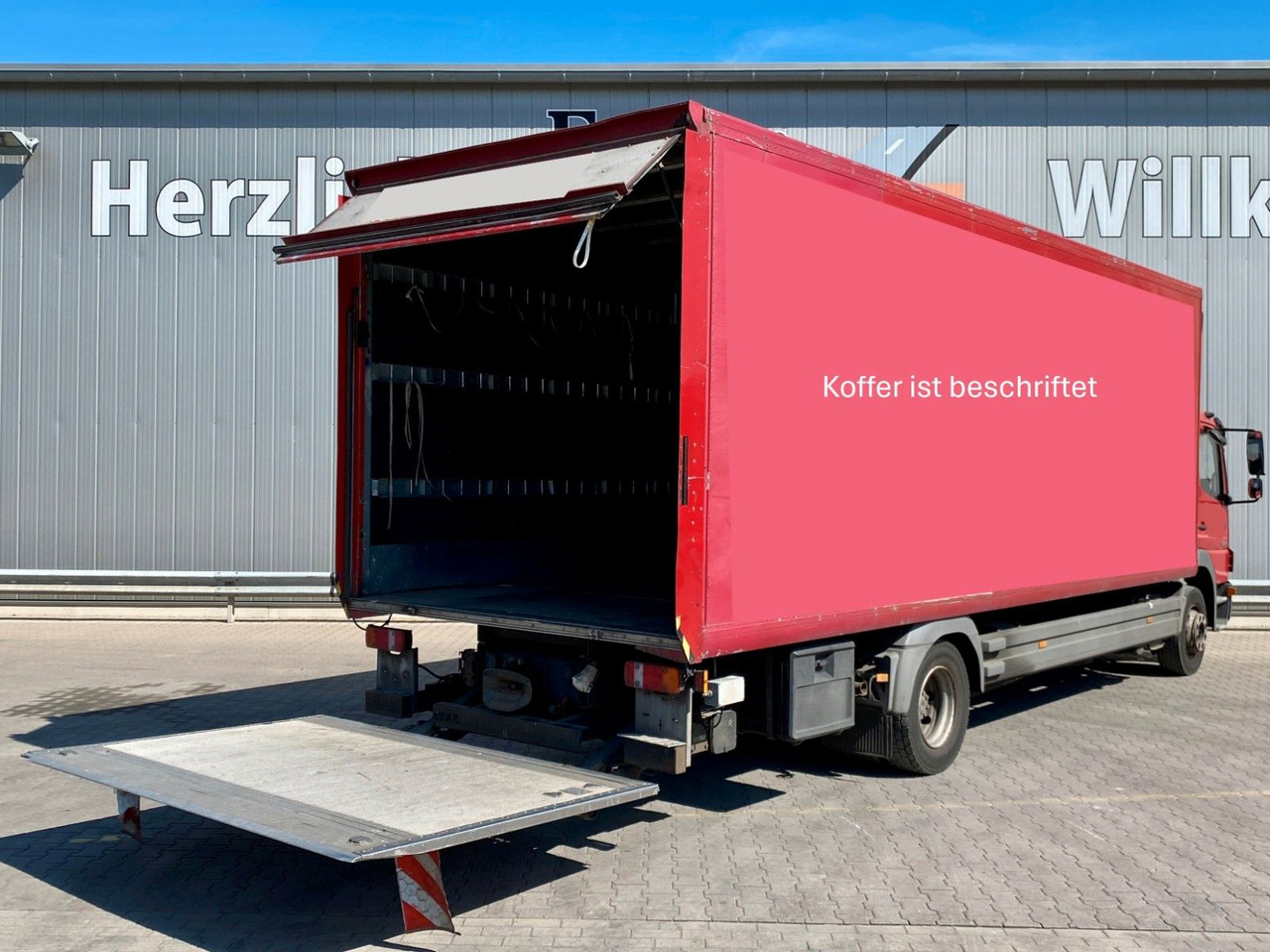 Mercedes-Benz Atego 1224 | BÄR LBW 1,50to*3x Sitze*Klima*AHK - Camión caja cerrada: foto 5 Mercedes-Benz Atego 1224 | BÄR LBW 1,50to*3x Sitze*Klima*AHK - Camión caja cerrada: foto 5