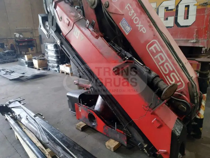 Grúa F310AXP.24 solo para recambios - Grúa para camión: foto 2 Grúa F310AXP.24 solo para recambios - Grúa para camión: foto 2