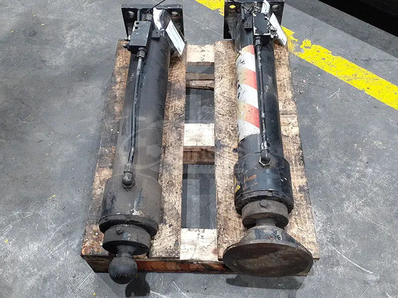 Grúa F360BXP.26 solo para recambios - Brazo: foto 5 Grúa F360BXP.26 solo para recambios - Brazo: foto 5