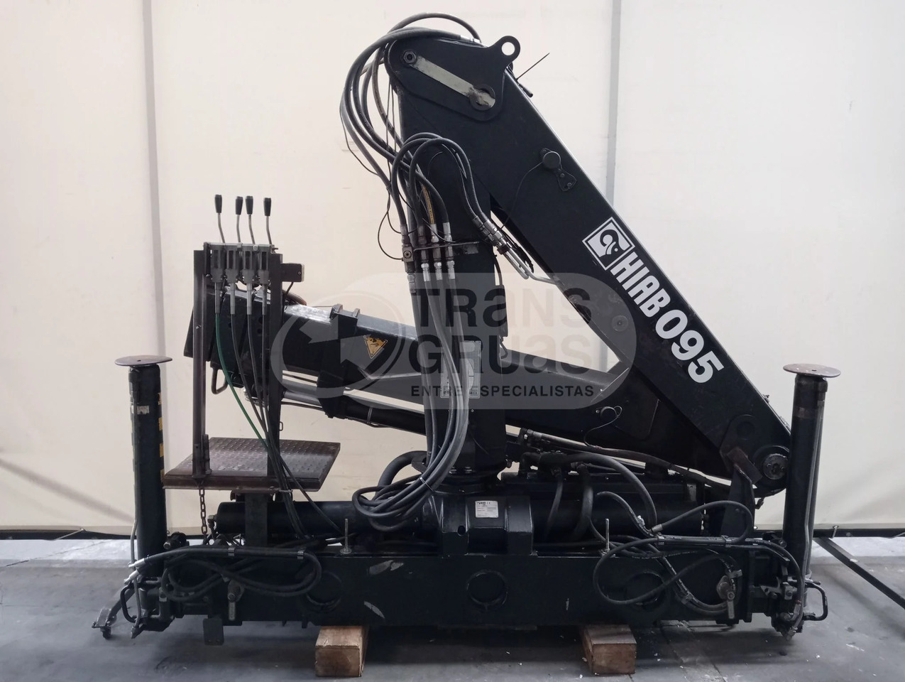 Grúa hidráulica Hiab 095-3 - Grúa para camión: foto 1 Grúa hidráulica Hiab 095-3 - Grúa para camión: foto 1