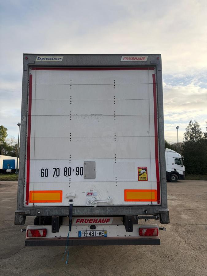 Fruehauf - Semirremolque caja cerrada: foto 3 Fruehauf - Semirremolque caja cerrada: foto 3