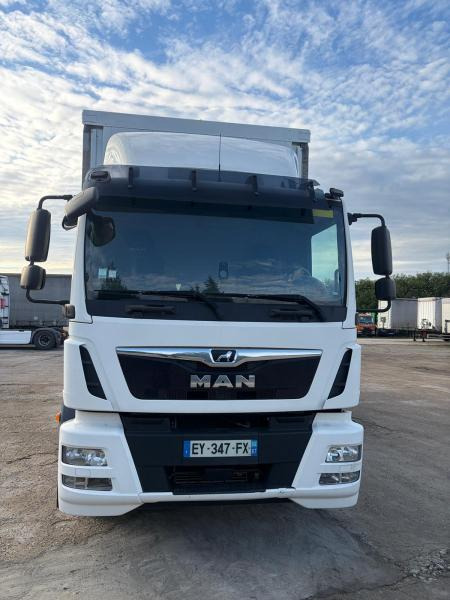 MAN TGM 26320 - Camión lona: foto 2 MAN TGM 26320 - Camión lona: foto 2