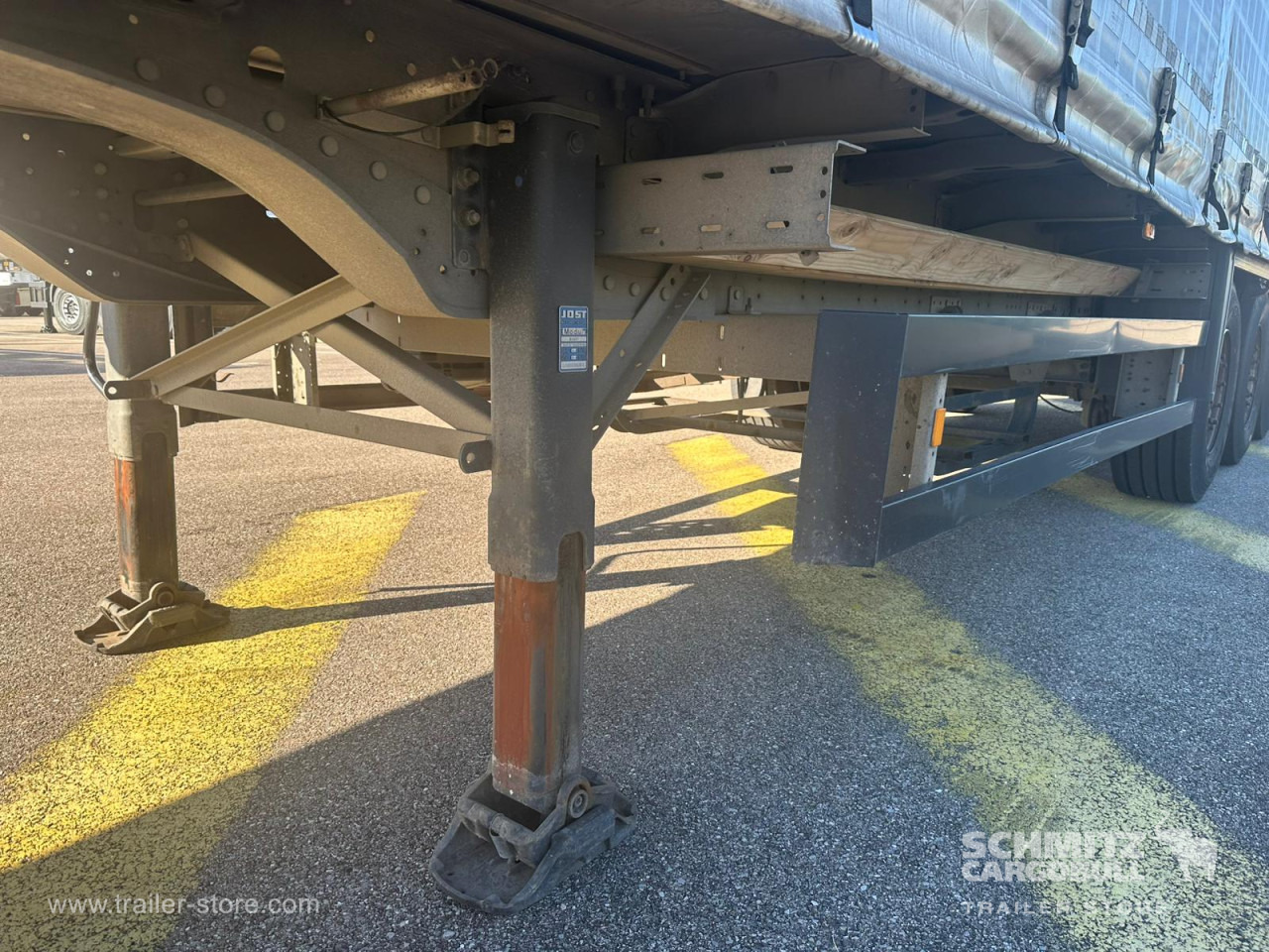 SCHMITZ Curtainsider Standard - Semirremolque lona: foto 2 SCHMITZ Curtainsider Standard - Semirremolque lona: foto 2