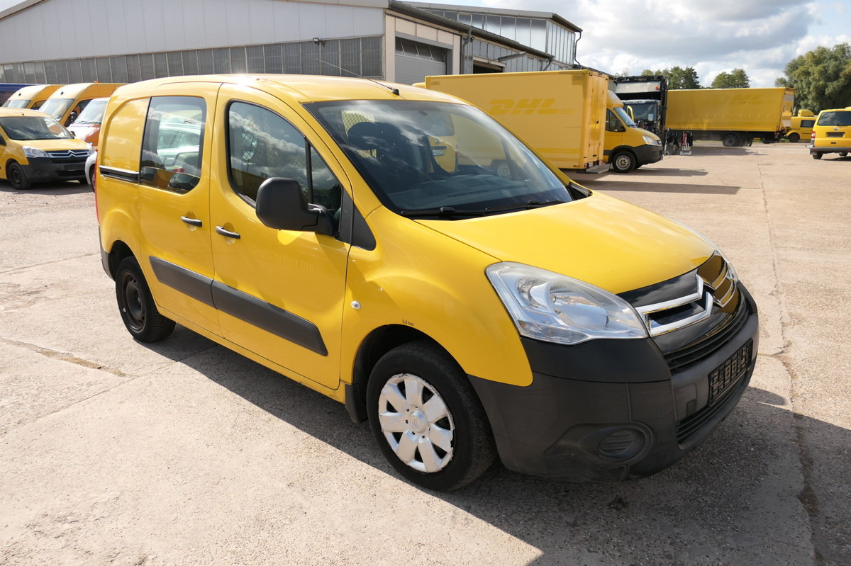 CITROEN Berlingo 16V HDI Niveau B L1 CoC PARKTRONIK 2xSC - Furgoneta pequeña: foto 2 CITROEN Berlingo 16V HDI Niveau B L1 CoC PARKTRONIK 2xSC - Furgoneta pequeña: foto 2